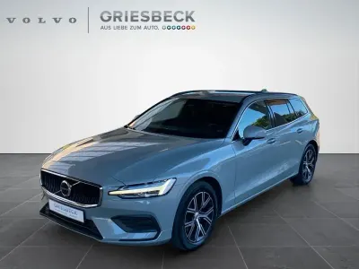 Gebraucht Volvo V60 Core 163 PS (119 kW) 2023 Vapour grey Kombi