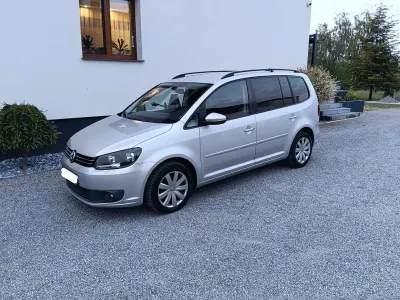 Gebraucht VW Touran Style 140 PS (102 kW) 2011 Silber Van / Kleinbus