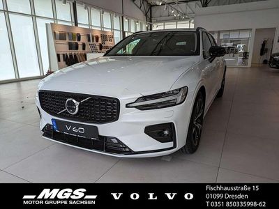 Gebraucht Volvo V60 Plus 197 PS (144 kW) 2024 Crystal white pearl / metallic Kombi
