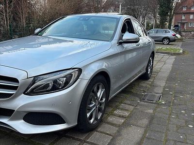 Silber Gebraucht 2016 Mercedes 200 Limousine | 16.500 €