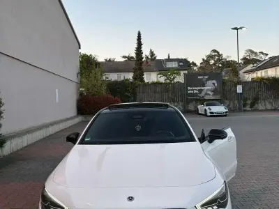 Gebraucht Mercedes CLA200 AMG line 163 PS (119 kW) 2024 Coupé