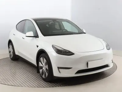 Käytetty Tesla Model Y Long Range AWD 378 kW (514 HP) 2022 Valkoinen Katumaasturi