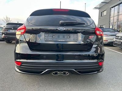 Gebraucht Ford Focus ST 185 PS (136 kW) 2017 Shadow black Limousine