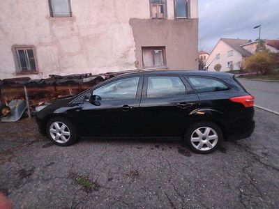 Gebraucht Ford Focus Business Edition 125 PS (91 kW) 2016 Schwarz Kombi