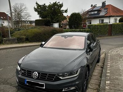 Usata VW Passat R-line 280 CV (205 kW) 2017 Grigio Berlina