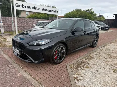 Gebraucht BMW 116 M Sport 122 PS (89 kW) 2025 Schwarz Kleinwagen