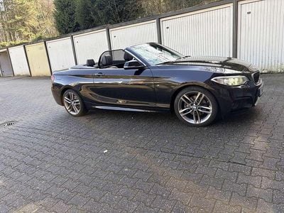Gebraucht BMW 220 M Sport 190 PS (139 kW) 2015 Schwarz Cabrio