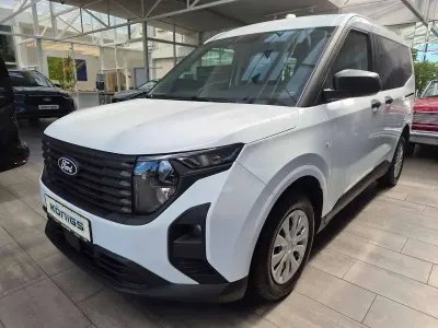 Neu Ford Tourneo Courier Trend 125 PS (91 kW) 2026 Frostweiß Van / Kleinbus