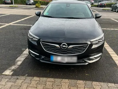Gebraucht Opel Insignia 136 PS (100 kW) 2019 Schwarz Limousine