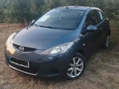 Gebraucht Mazda 2 Inclusive 75 PS (55 kW) 2008 Grau Kleinwagen