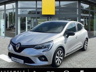 Begagnad Renault Clio V Equilibre 67 HK (49 kW) 2023 Grå Sedan