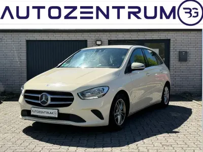 Käytetty Mercedes 180 Style 116 HP (85 kW) 2019 Peessi Sedan
