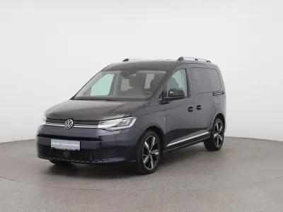 Gebraucht VW Caddy Style 122 PS (89 kW) 2022 Blau Van / Kleinbus