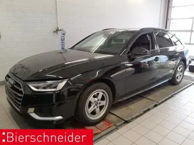 Używany Audi A4 Advanced 150 KM (110 kW) 2023 Czarny Kombi
