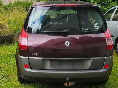 Gebraucht Renault Scénic 134 PS (98 kW) 2003 Rot Van / Kleinbus
