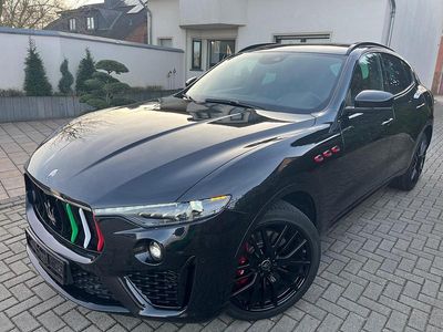 Usata Maserati Levante 275 CV (202 kW) 2020 Nero SUV