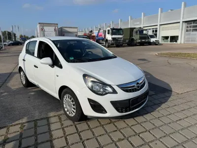 Usata Opel Corsa Selection 69 CV (50 kW) 2014 Bianco Utilitaria