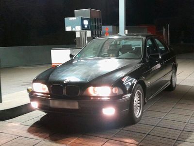 gebraucht BMW 520 i Limousine