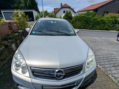 Gebraucht Opel Signum Edition 155 PS (114 kW) 2007 Kleinwagen