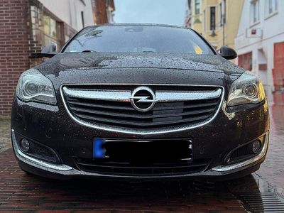 Gebraucht Opel Insignia 194 PS (142 kW) 2014 Braun Limousine