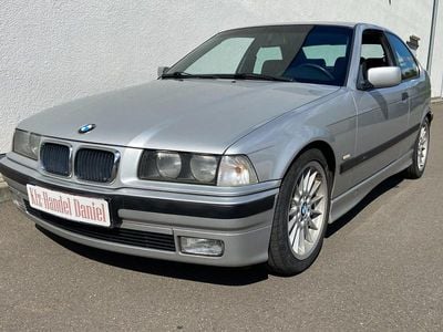 BMW 323 Compact