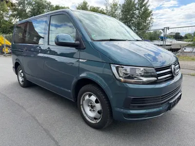 Gebraucht VW Multivan Comfortline 204 PS (150 kW) 2016 Grün Van / Kleinbus