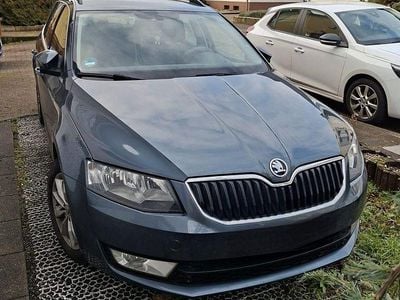 Gebraucht Skoda Octavia Style 110 PS (80 kW) 2016 Grau Kleinwagen