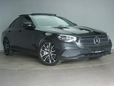 Gebraucht Mercedes E400 330 PS (242 kW) 2021 Schwarz Limousine