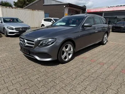 Gebraucht Mercedes E350 Avantgarde 258 PS (189 kW) 2017 Grau Limousine