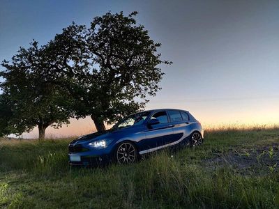 Gebraucht BMW 114 Advantage 102 PS (75 kW) 2013 Blau Kleinwagen