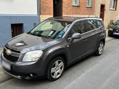 Gebraucht Chevrolet Orlando 163 PS (119 kW) 2012 Grau Van / Kleinbus