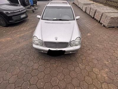 Second-hand Mercedes C200 Elegance 163 CP (119 kW) 2001 Gri Break