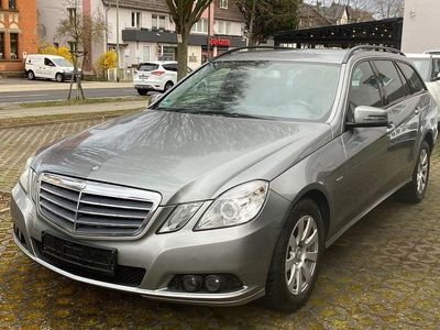 Gebraucht Mercedes E200 136 PS (100 kW) 2010 Silber Kombi