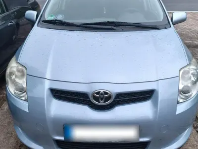 Gebraucht Toyota Auris 101 PS (74 kW) 2010 Blau Kleinwagen