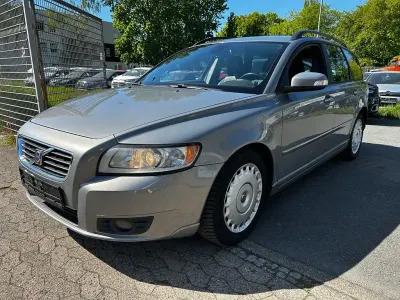 Usata Volvo V50 Momentum 140 CV (102 kW) 2008 Grigio Station wagon