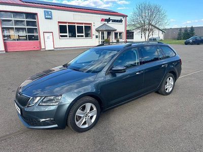 Gebraucht Skoda Octavia Ambition 150 PS (110 kW) 2018 Grau Kombi