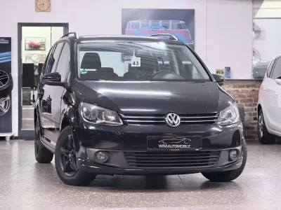 Gebraucht VW Touran Trendline 105 PS (77 kW) 2012 Van / Kleinbus