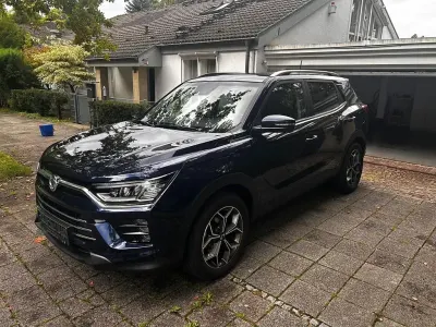 Gebraucht SsangYong Korando 163 PS (119 kW) 2023 Blau SUV