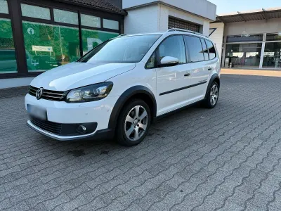 Gebraucht VW Touran Cross 150 PS (110 kW) 2013 Weiß Van / Kleinbus