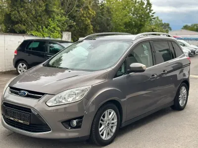Używany Ford Grand C-Max Titanium 140 KM (102 kW) 2013 Brązowy Minivan