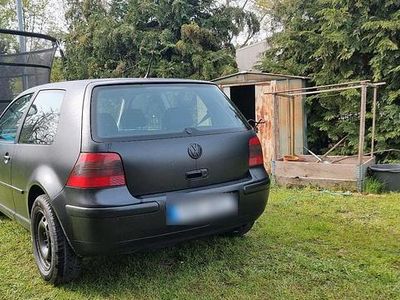 Second-hand VW Golf 116 CP (85 kW) 2000 Negru Coupe