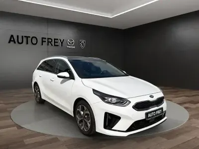 Gebraucht Kia Ceed Sportswagon Platinum Edition 141 PS (103 kW) 2020 Weiss Kombi