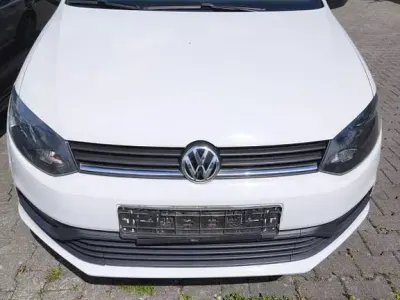 Gebraucht VW Polo Trendline 60 PS (44 kW) 2015 Weiß Limousine