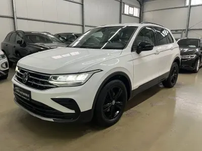 Gebraucht VW Tiguan Sportline 150 PS (110 kW) 2022 Weiß SUV