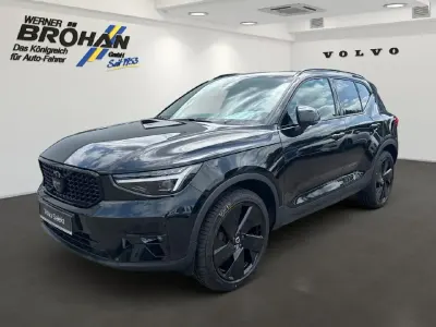 Gebraucht Volvo XC40 Plus 197 PS (144 kW) 2024 Onyx black / metallic SUV