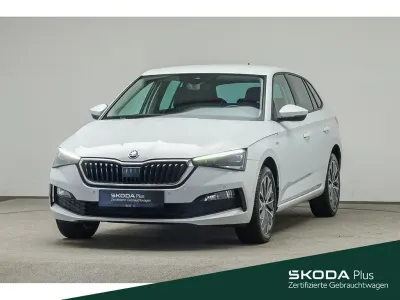 Używany Skoda Scala Tour 110 KM (80 kW) 2022 Biały Hatchback
