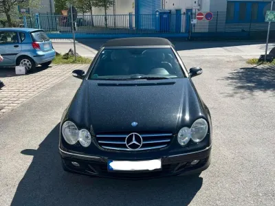 Gebraucht Mercedes CLK200 185 PS (136 kW) 2007 Schwarz Cabrio