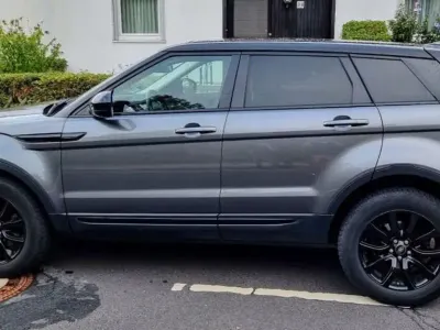 Gebraucht Land Rover Range Rover evoque 150 PS (110 kW) 2019 Grau SUV
