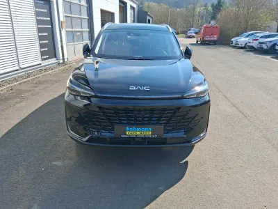 Neu Baic X75 177 PS (130 kW) 2026 Schwarz SUV