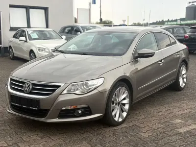 Gebraucht VW Passat Basis 170 PS (125 kW) 2010 Braun Limousine